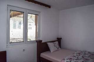 Гостевой дом Ema Guest House Плав Апартаменты с видом на озеро-26
